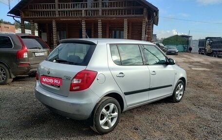 Skoda Fabia II, 2010 год, 880 000 рублей, 3 фотография