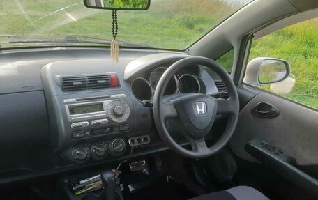 Honda Fit III, 2002 год, 429 000 рублей, 2 фотография