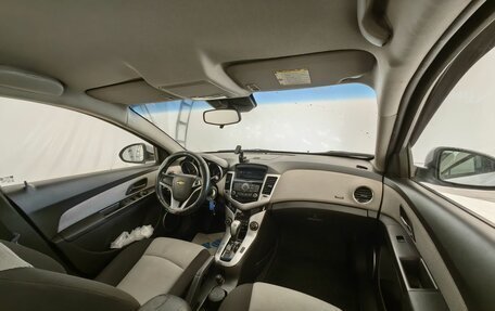 Chevrolet Cruze II, 2011 год, 599 000 рублей, 10 фотография