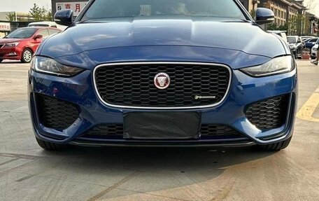 Jaguar XE I рестайлинг, 2021 год, 2 900 000 рублей, 3 фотография