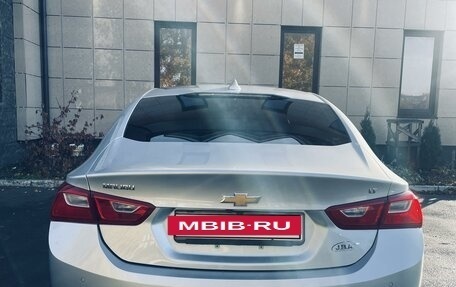 Chevrolet Malibu IX, 2018 год, 1 880 000 рублей, 6 фотография