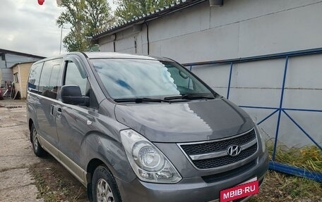 Hyundai H-1 II рестайлинг, 2010 год, 1 460 000 рублей, 1 фотография