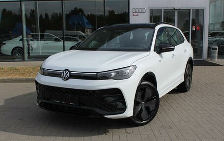 Volkswagen Tiguan, 2024 год, 6 850 000 рублей, 1 фотография