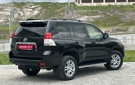 Toyota Land Cruiser Prado 150 рестайлинг 2, 2011 год, 3 190 000 рублей, 2 фотография