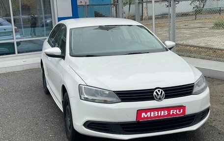 Volkswagen Jetta VI, 2014 год, 1 100 000 рублей, 2 фотография