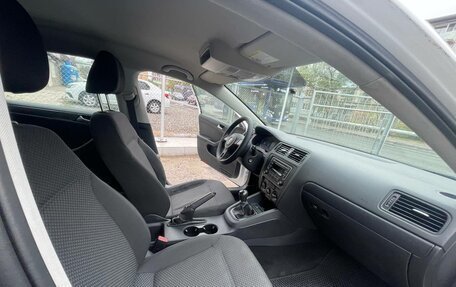 Volkswagen Jetta VI, 2014 год, 1 100 000 рублей, 31 фотография