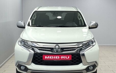 Mitsubishi Pajero Sport III рестайлинг, 2017 год, 3 190 000 рублей, 6 фотография