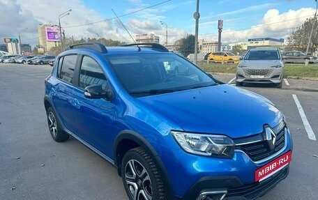 Renault Sandero II рестайлинг, 2021 год, 1 390 000 рублей, 3 фотография