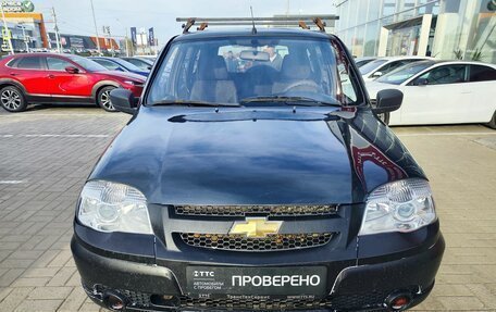 Chevrolet Niva I рестайлинг, 2017 год, 779 000 рублей, 2 фотография