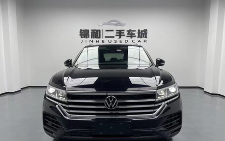 Volkswagen Touareg III, 2020 год, 4 800 000 рублей, 1 фотография