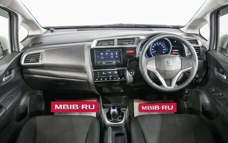 Honda Fit III, 2016 год, 1 098 000 рублей, 7 фотография