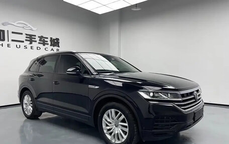 Volkswagen Touareg III, 2020 год, 4 800 000 рублей, 5 фотография