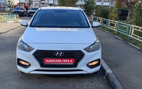 Hyundai Solaris II рестайлинг, 2018 год, 1 300 000 рублей, 2 фотография