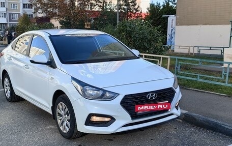 Hyundai Solaris II рестайлинг, 2018 год, 1 300 000 рублей, 3 фотография