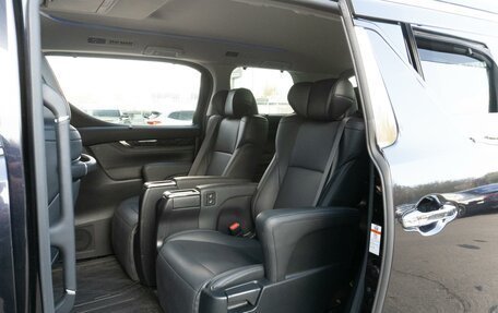 Toyota Alphard III, 2019 год, 4 789 000 рублей, 7 фотография