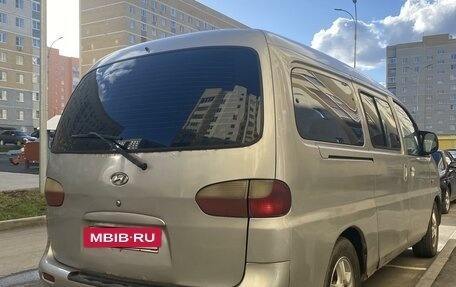 Hyundai H-1 II рестайлинг, 1999 год, 440 000 рублей, 4 фотография