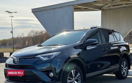 Toyota RAV4, 2018 год, 2 795 000 рублей, 6 фотография