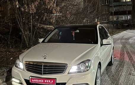 Mercedes-Benz C-Класс, 2011 год, 1 830 000 рублей, 1 фотография