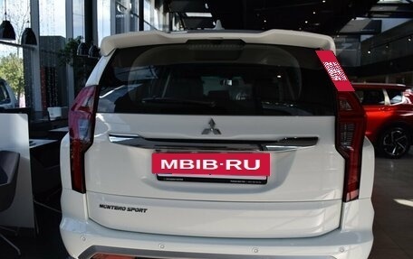 Mitsubishi Montero Sport, 2023 год, 6 100 000 рублей, 7 фотография