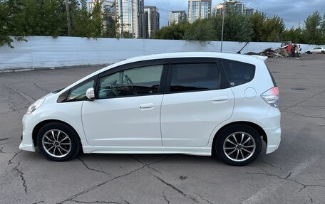 Honda Fit III, 2011 год, 1 100 000 рублей, 2 фотография