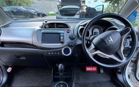 Honda Fit III, 2011 год, 1 100 000 рублей, 9 фотография