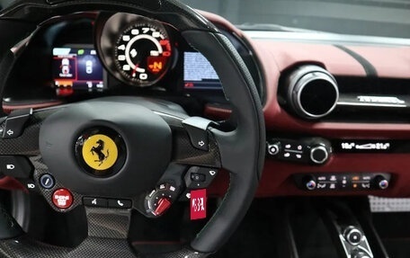 Ferrari 812, 2021 год, 32 400 000 рублей, 7 фотография