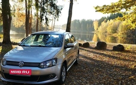 Volkswagen Polo VI (EU Market), 2010 год, 650 000 рублей, 2 фотография