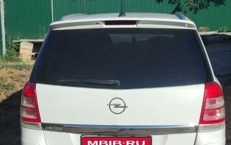 Opel Zafira B, 2008 год, 900 000 рублей, 2 фотография