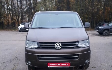 Volkswagen Multivan T5, 2013 год, 2 650 000 рублей, 2 фотография