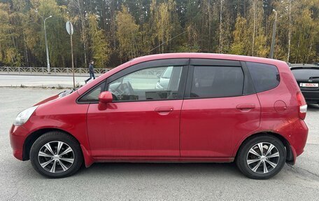 Honda Fit III, 2005 год, 600 000 рублей, 4 фотография