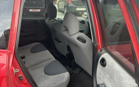 Honda Fit III, 2005 год, 600 000 рублей, 15 фотография