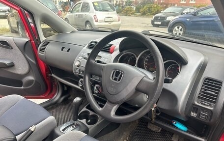 Honda Fit III, 2005 год, 600 000 рублей, 10 фотография