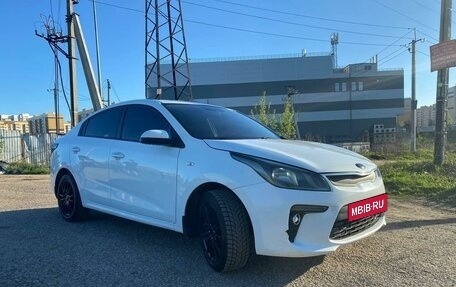 KIA Rio IV, 2017 год, 990 000 рублей, 2 фотография