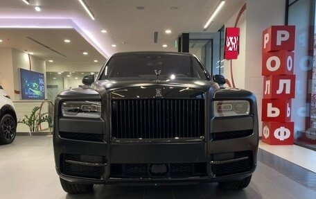 Rolls-Royce Cullinan, 2024 год, 68 900 000 рублей, 2 фотография