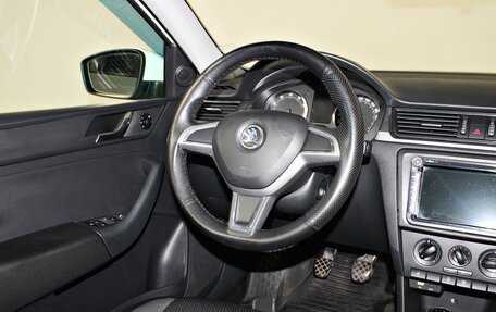 Skoda Rapid I, 2015 год, 997 000 рублей, 12 фотография