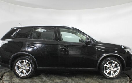 Mitsubishi Outlander III рестайлинг 3, 2014 год, 1 599 000 рублей, 4 фотография