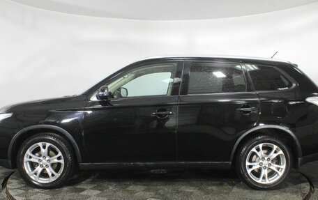 Mitsubishi Outlander III рестайлинг 3, 2014 год, 1 599 000 рублей, 8 фотография