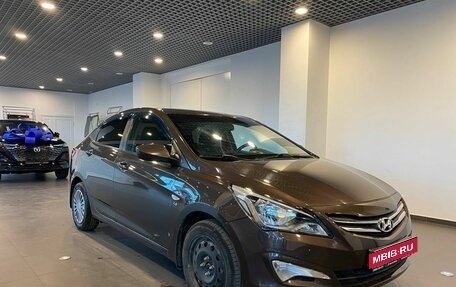 Hyundai Solaris II рестайлинг, 2015 год, 1 099 000 рублей, 1 фотография