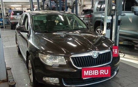 Skoda Superb III рестайлинг, 2012 год, 1 295 000 рублей, 2 фотография