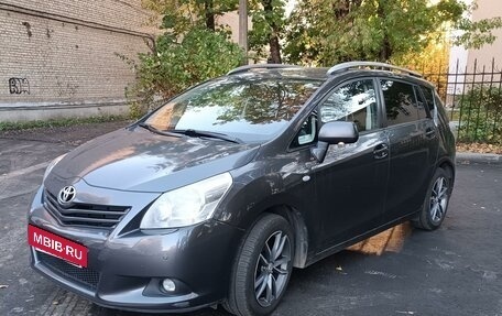 Toyota Verso I, 2011 год, 970 000 рублей, 6 фотография