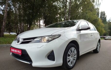 Toyota Auris II, 2014 год, 1 300 000 рублей, 1 фотография