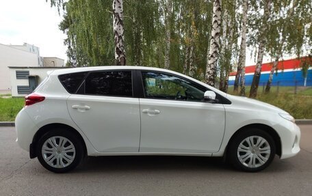 Toyota Auris II, 2014 год, 1 300 000 рублей, 6 фотография