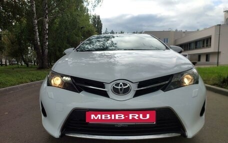 Toyota Auris II, 2014 год, 1 300 000 рублей, 8 фотография