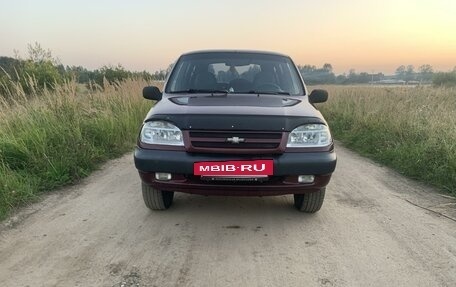 Chevrolet Niva I рестайлинг, 2004 год, 310 000 рублей, 3 фотография