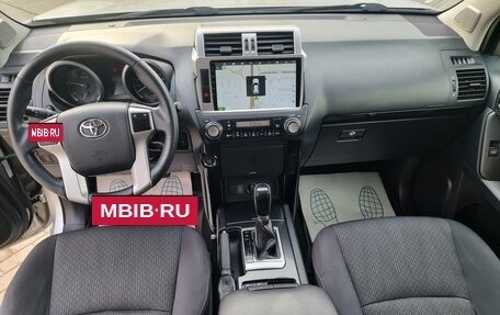 Toyota Land Cruiser Prado 150 рестайлинг 2, 2016 год, 4 200 000 рублей, 10 фотография