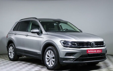 Volkswagen Tiguan II, 2020 год, 2 300 000 рублей, 3 фотография