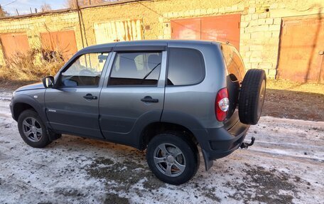 Chevrolet Niva I рестайлинг, 2018 год, 870 000 рублей, 1 фотография