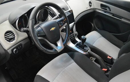 Chevrolet Cruze II, 2013 год, 978 000 рублей, 10 фотография