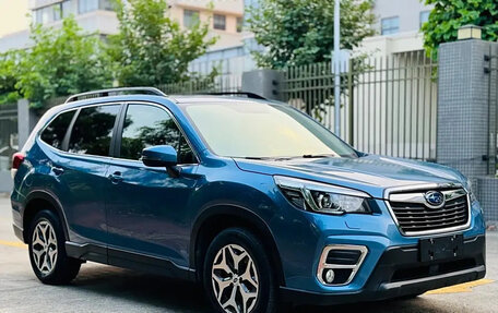 Subaru Forester, 2020 год, 2 300 000 рублей, 3 фотография