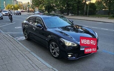 Infiniti Q70 I, 2015 год, 2 800 000 рублей, 13 фотография